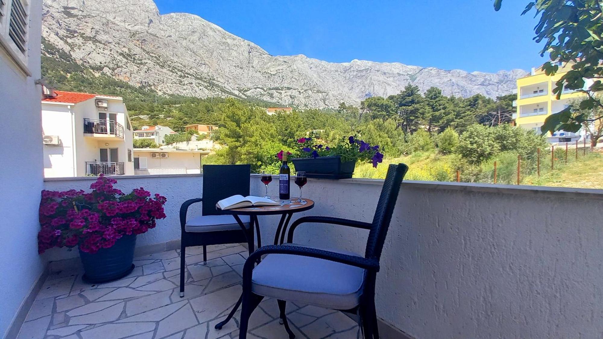 Apartmani Omrcen Baška Voda الغرفة الصورة
