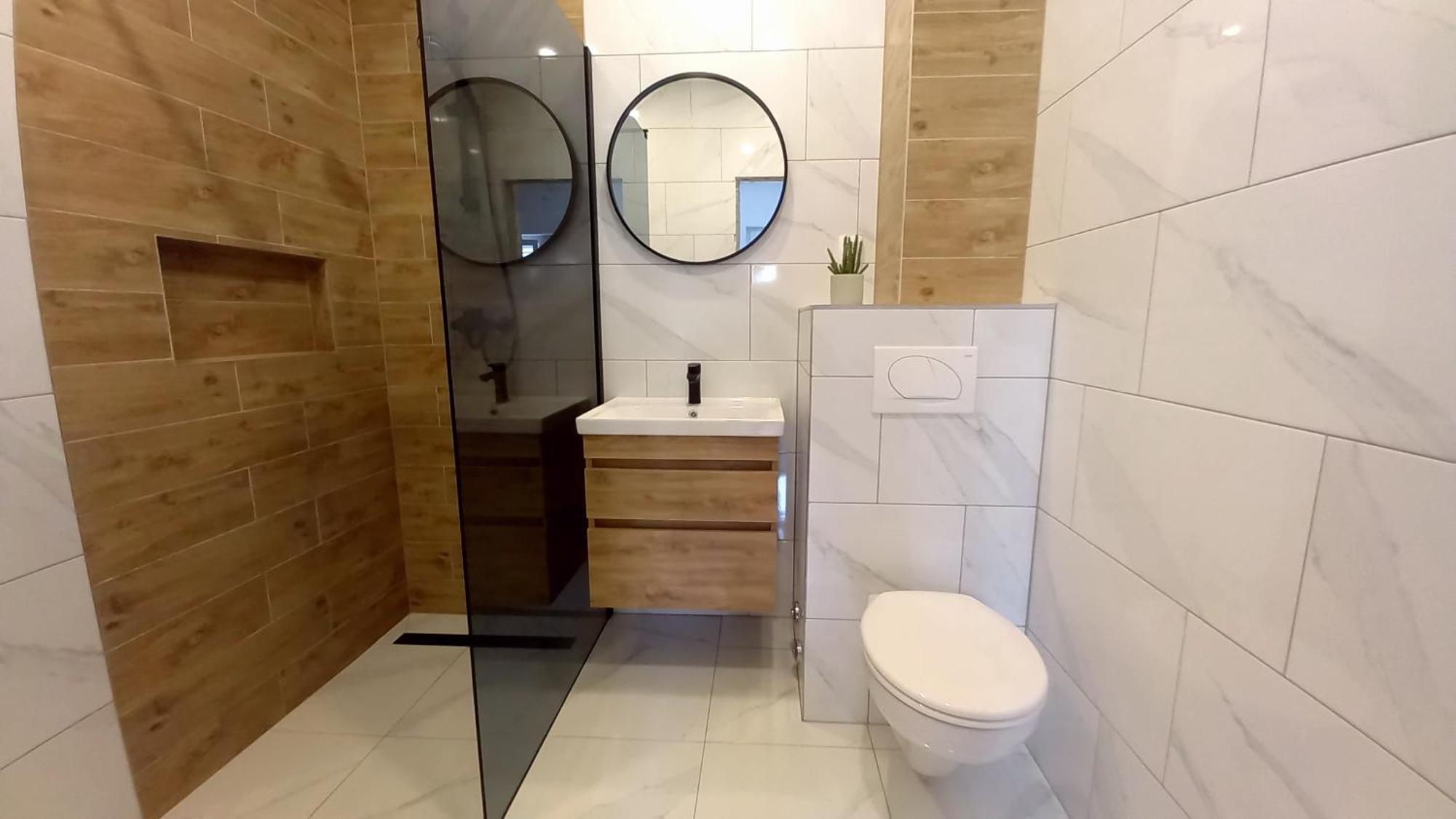Apartmani Omrcen Baška Voda الغرفة الصورة